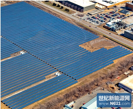 美国印第安纳波利斯 10.86mw maywood 太阳能发电站(左)